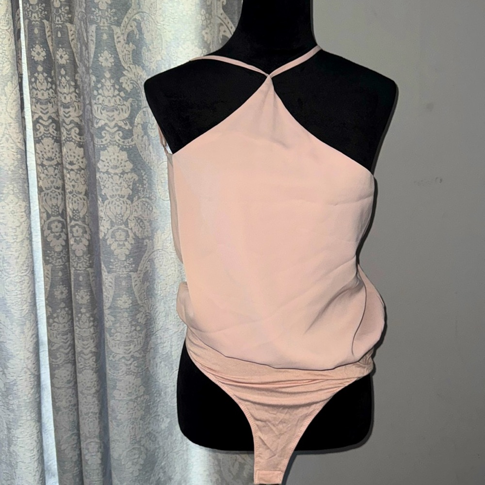 LULU’S PINK BODYSUIT IN SIZE MEDIUM